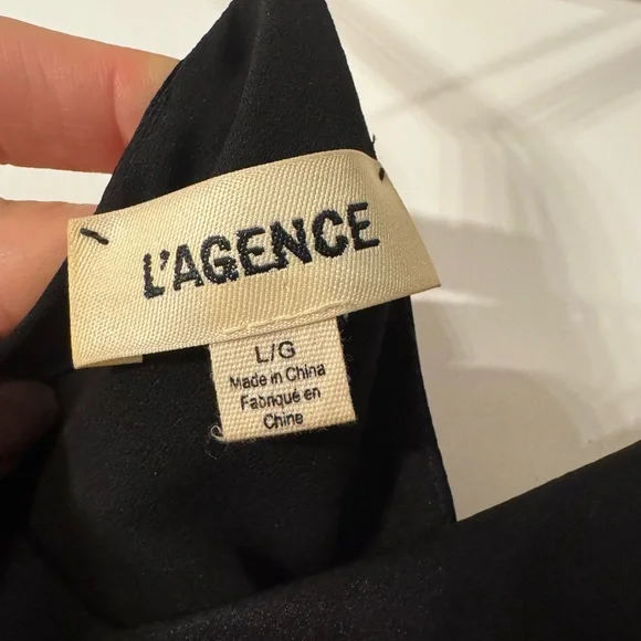 L’Agence Silk Plunge Neck Bodysuit in Black, Size Large. 🖤 - Picture 6 of 9